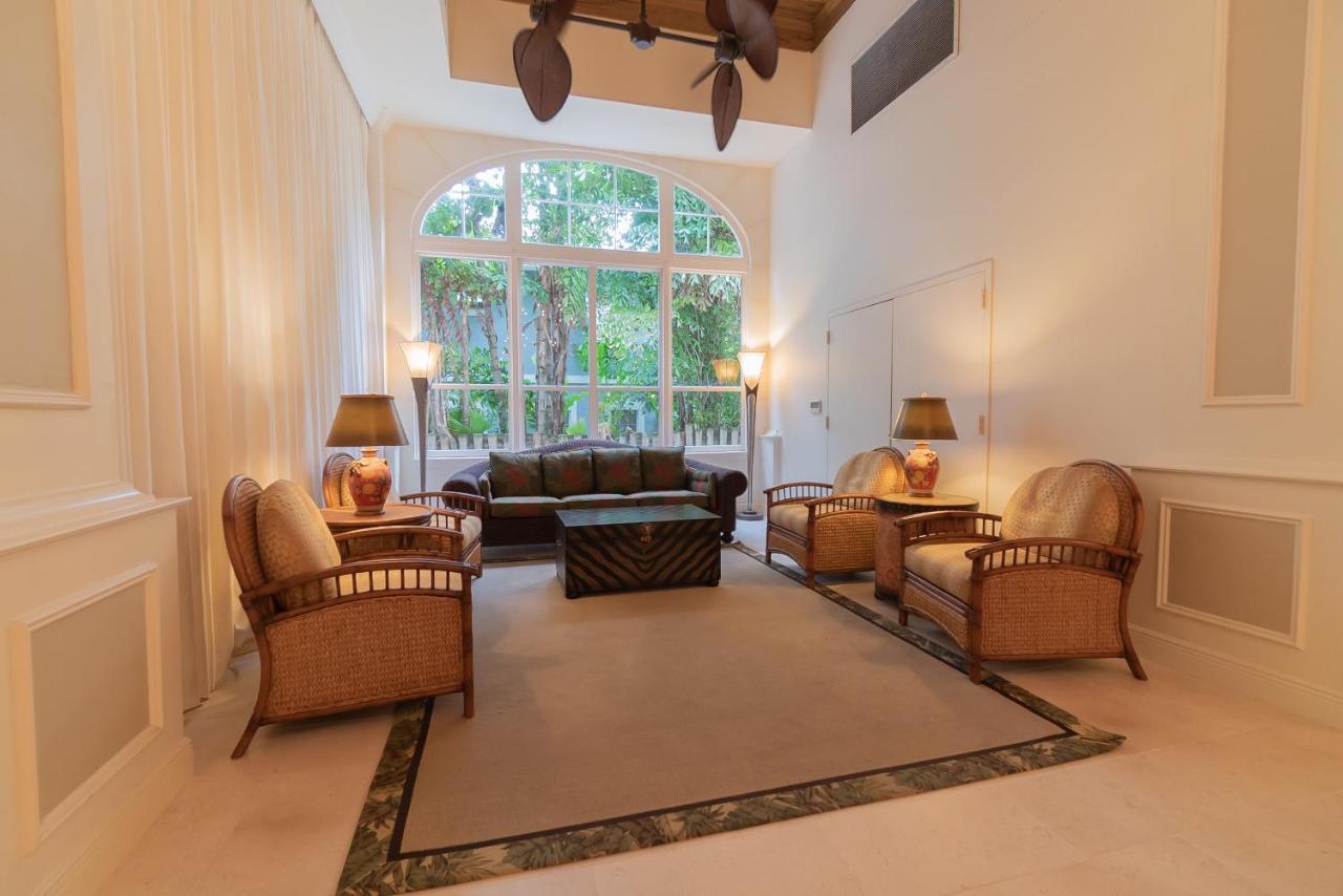 Palm Beach Island Condominiums Eksteriør billede