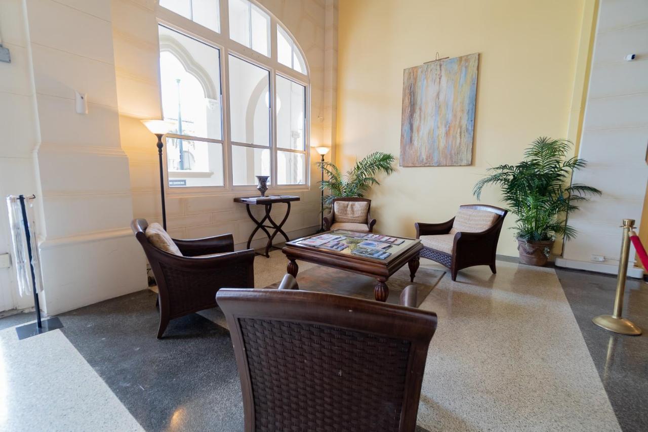 Palm Beach Island Condominiums Eksteriør billede