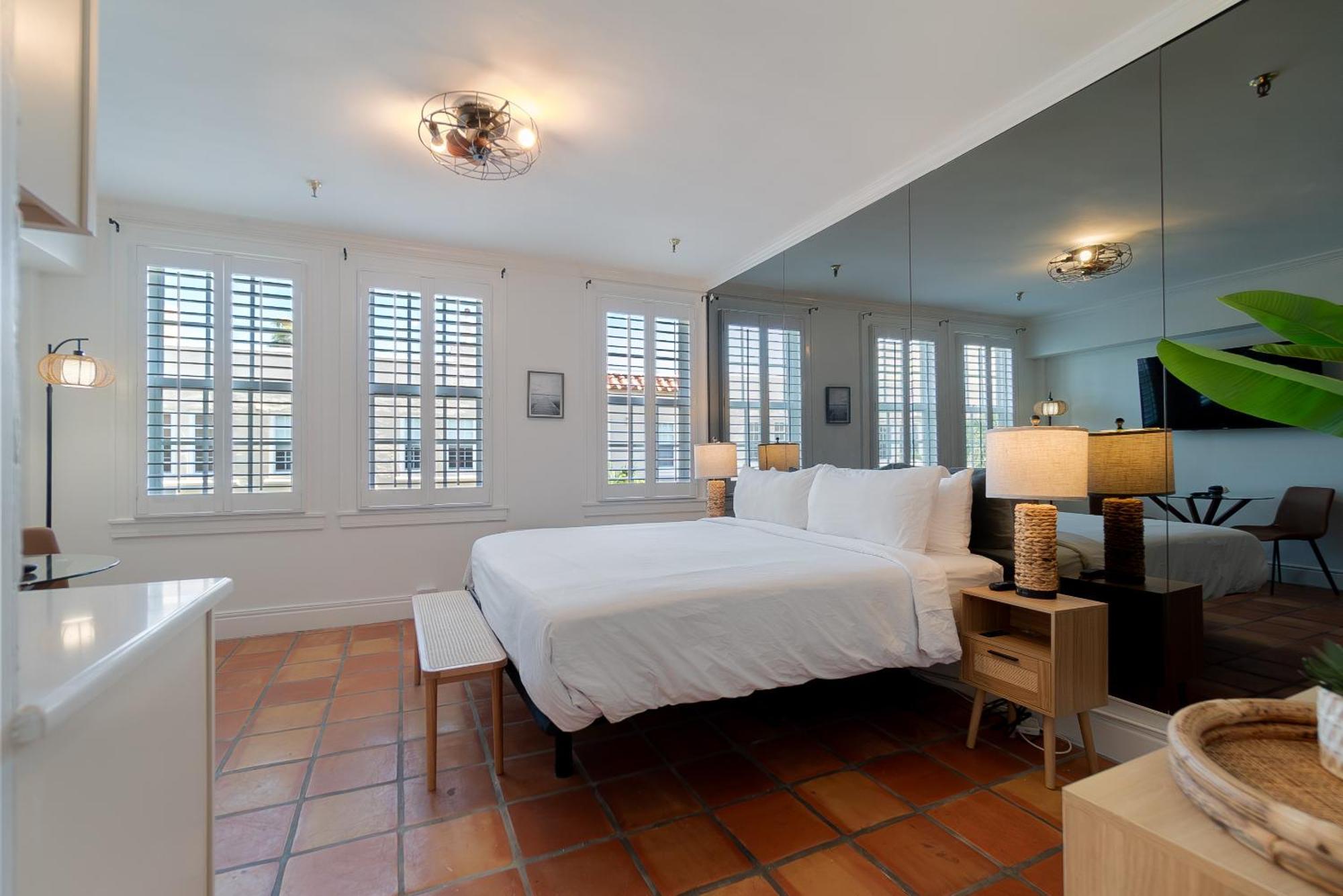 Palm Beach Island Condominiums Eksteriør billede